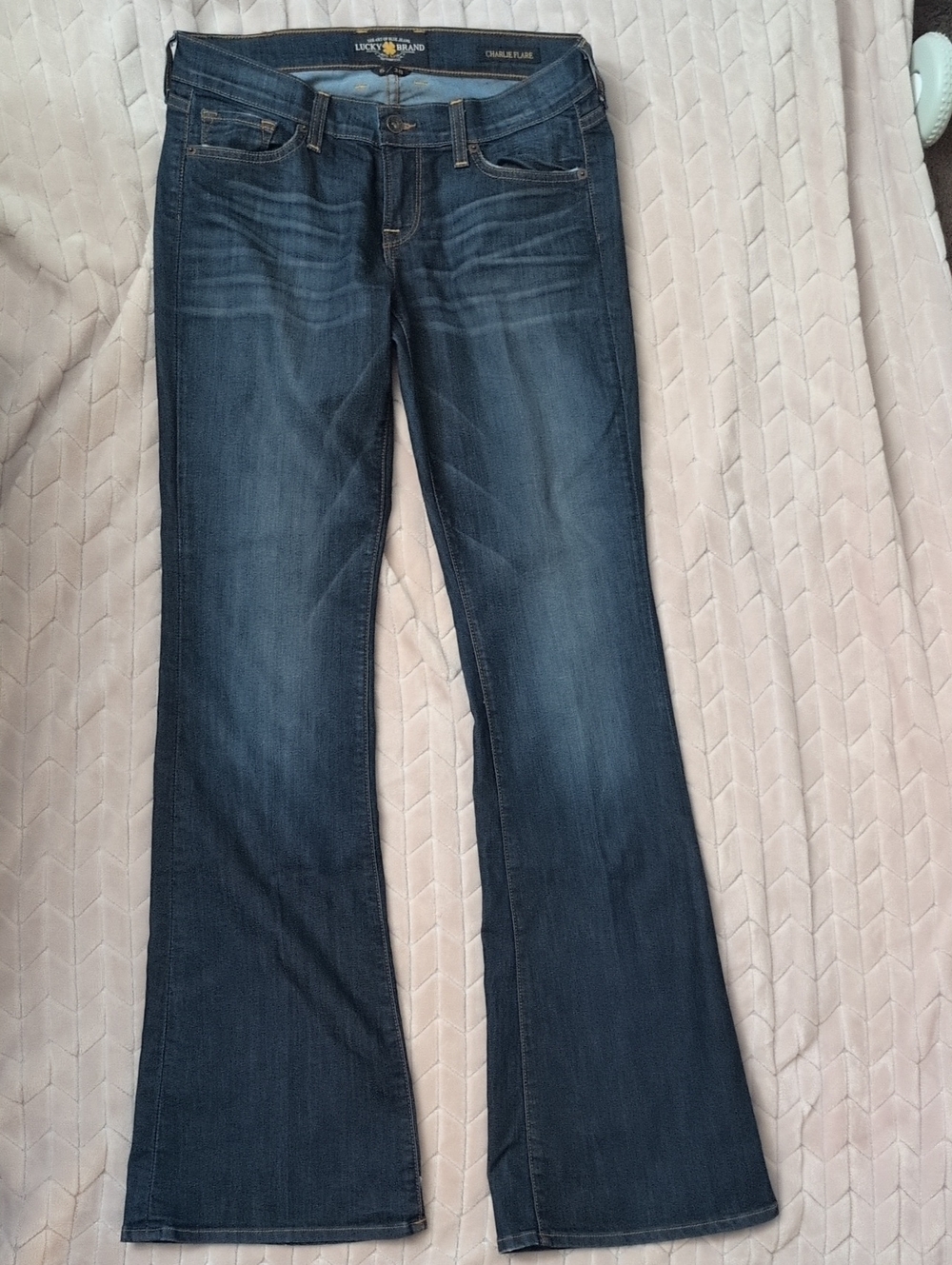 Lucky Brand Dark Blue Flared Jeans Charlie Flare  6/28